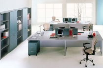 Мебель для персонала BUSINESS на опорах-панелях